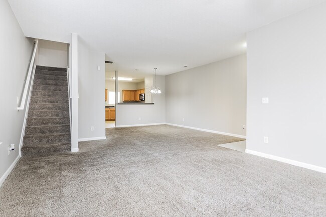 Building Photo - Fantastic 4bd/2.5ba home! Let yourself in!