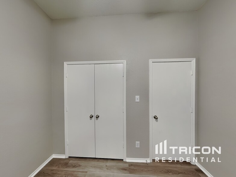 Building Photo - 5401 Creek Hill Ln
