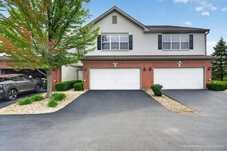 Building Photo - 1286 W Black Wolf Rd
