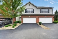 Building Photo - 1286 W Black Wolf Rd