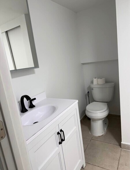 Building Photo - 12405 80th Ave S