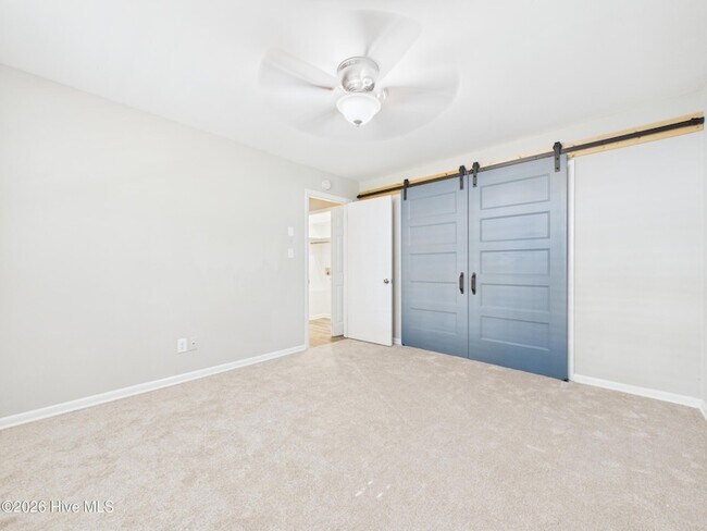 Building Photo - 6515 Pleasant Pines Dr