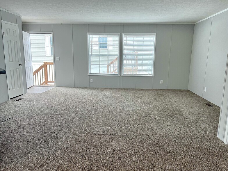 Building Photo - 6605 S Kimberly Dr