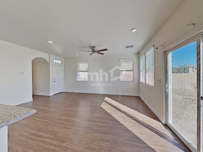 Building Photo - 4702 Tree Swing St