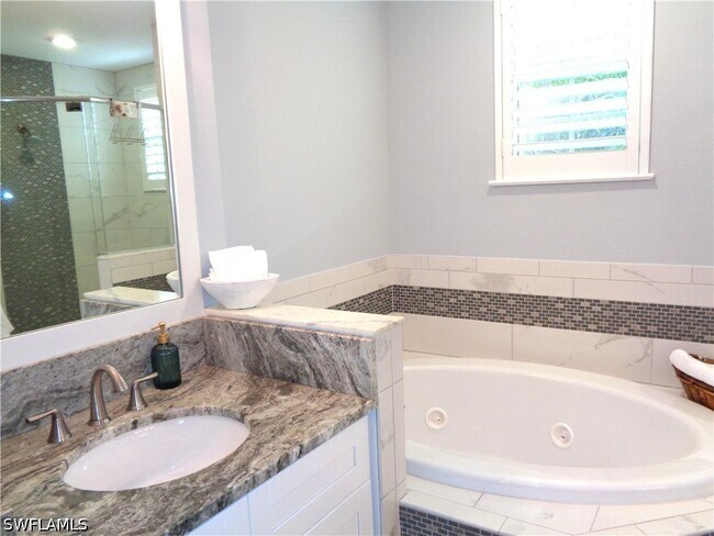 Building Photo - 575 El Camino Real