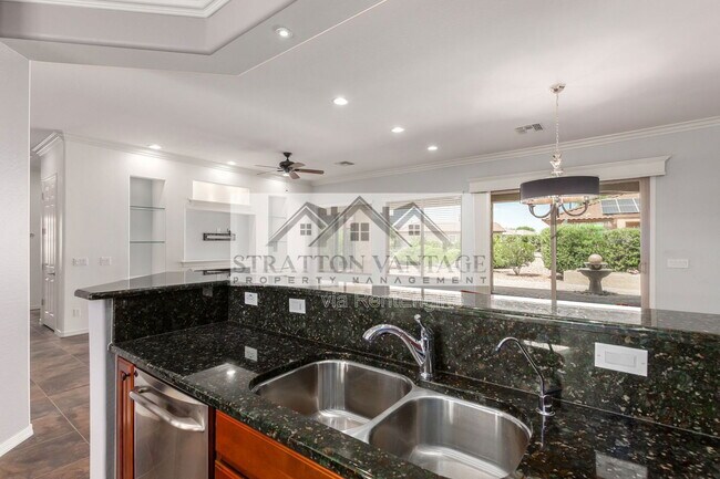 Building Photo - 7150 W Heritage Way