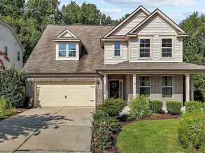 Building Photo - 2304 Everstone Rd