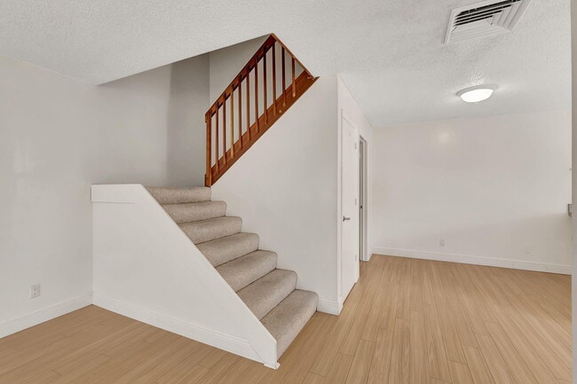 Building Photo - 4004 Medford Ct