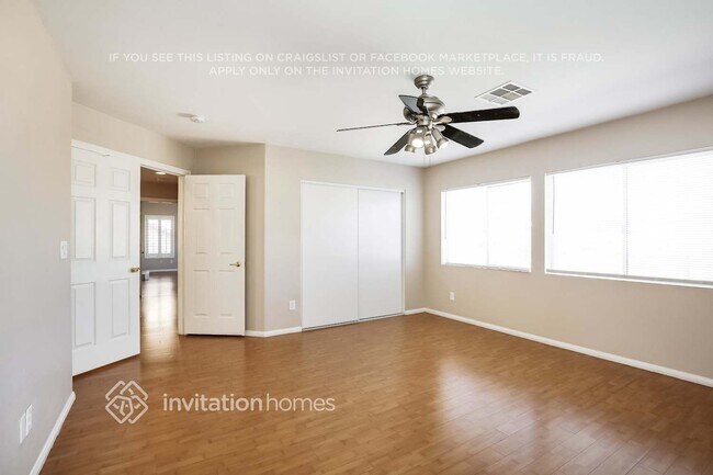 Building Photo - 8760 Wallaby Ln