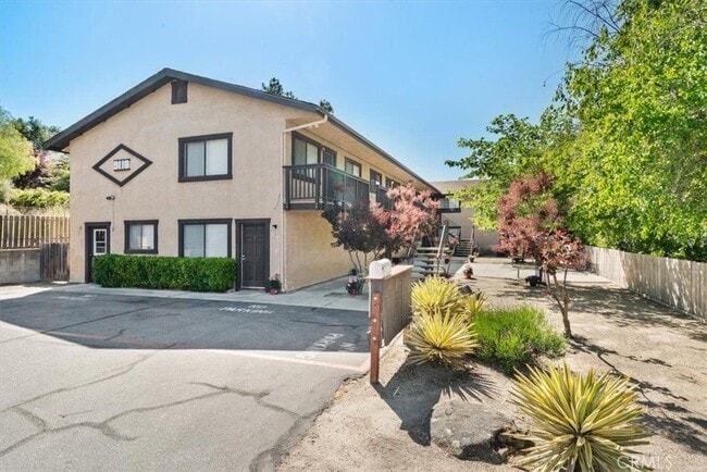 Primary Photo - 9110 Montecito Ave