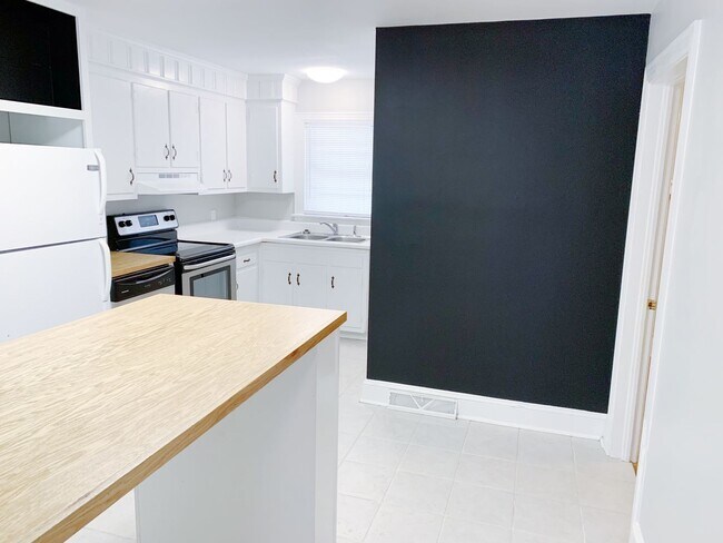 Building Photo - 107 Stancill Dr