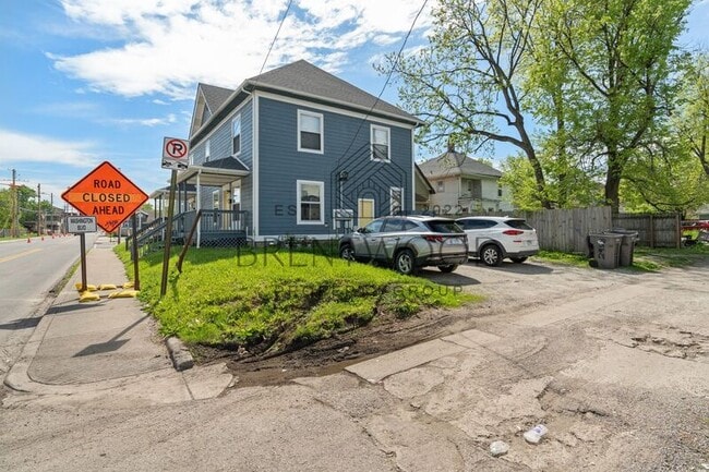 Building Photo - 147 E 30th St