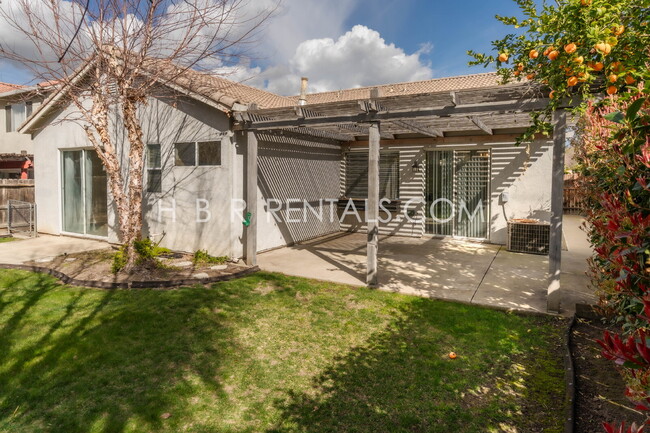 Building Photo - Single Story 3-Bedroom Home in Tracy – 173...