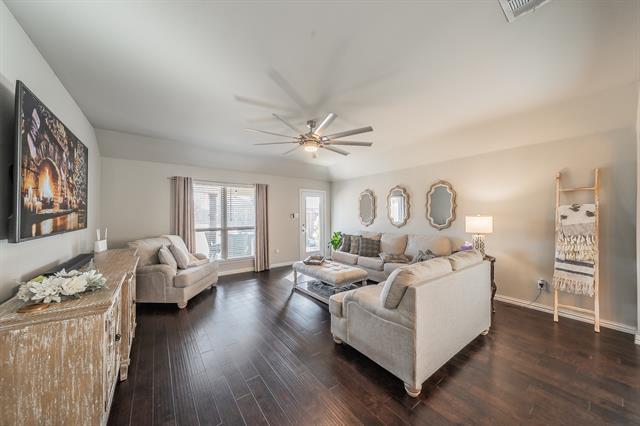 Building Photo - 2013 Rosebury Ln