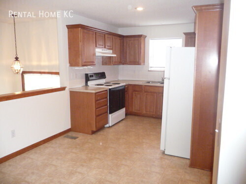 Building Photo - 23505 W 73rd Terrace