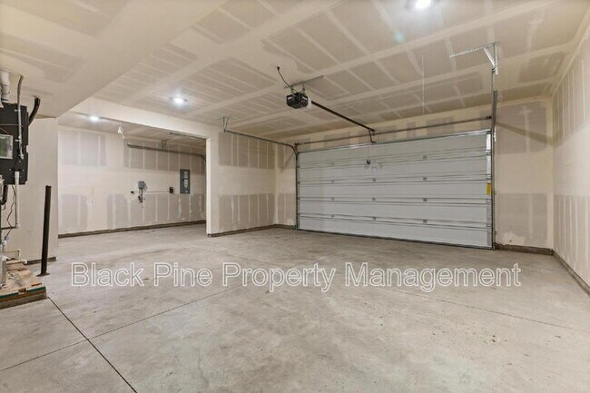 Building Photo - 11130 Aspen Hl Dr