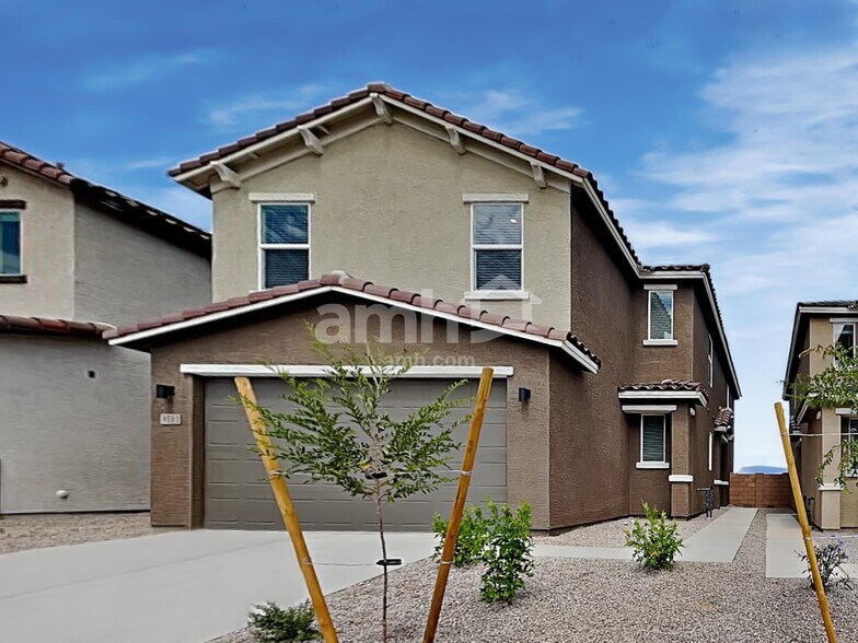Primary Photo - 9561 E Harkes Dr