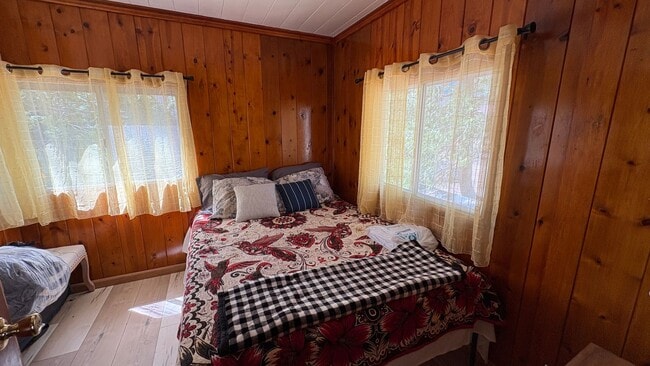 Building Photo - Cozy Meets Modern – Beautifully Upgraded Cabin in the Pines