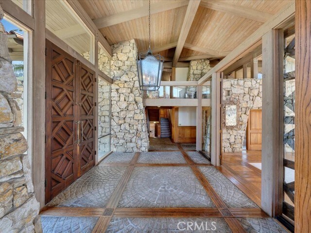 Building Photo - 709 Paseo Del Mar