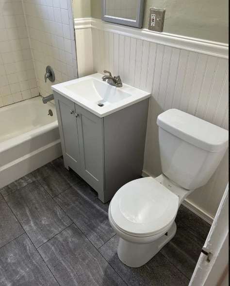 Bathroom - Remodeled - 1 Traymore St