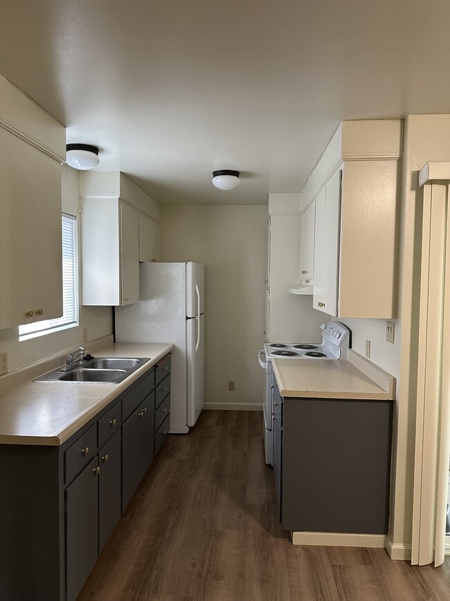 Building Photo - 663 Cordelia Dr