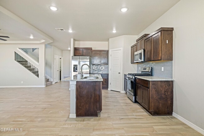 Building Photo - 4877 Christian Azcarate St