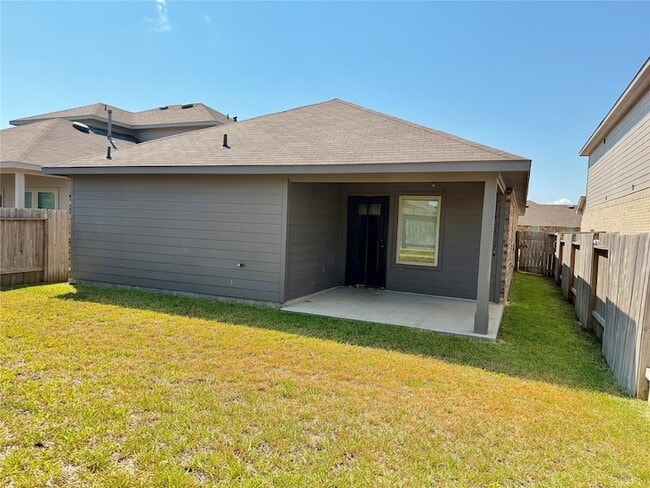 Building Photo - 14858 Cypress Holw Dr