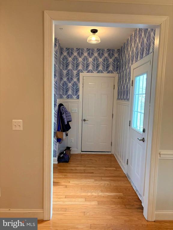 Building Photo - 113 Henry Stoupe Way