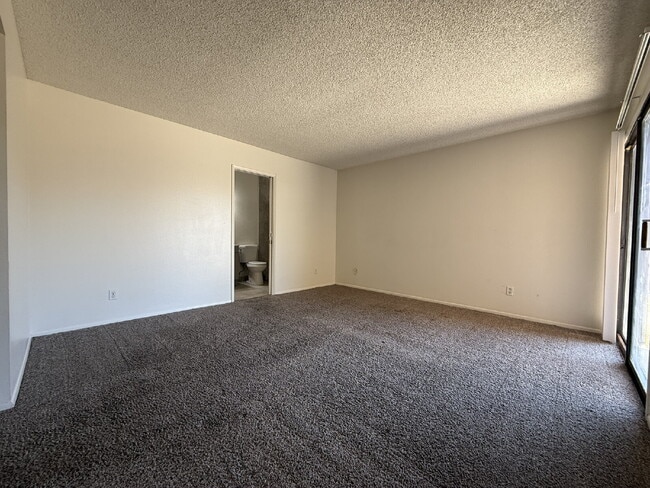 Building Photo - "Charming 4-Bedroom Haven with 2 Baths in ...