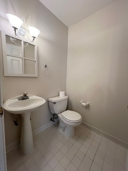 Building Photo - 434 Summerwalk Cir