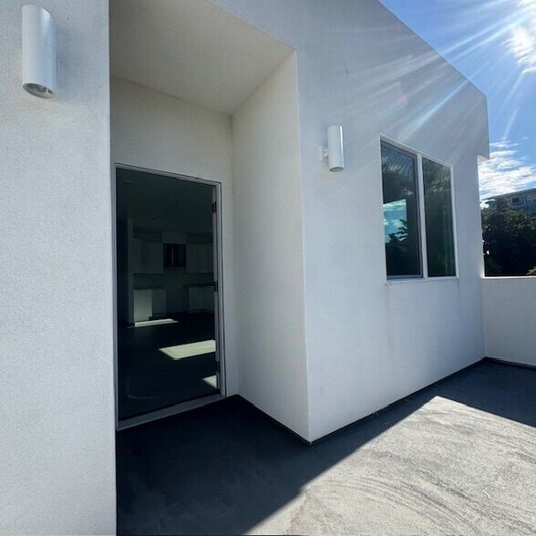 Building Photo - 2788 Vista Way