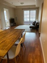 Building Photo - 1117 University Ave