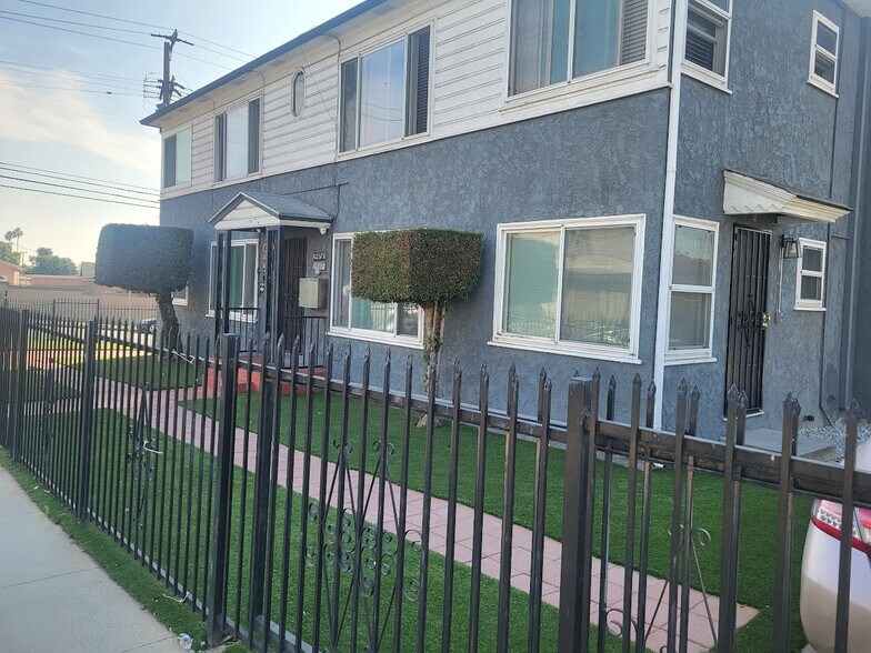 Primary Photo - 10239 S 8th Ave