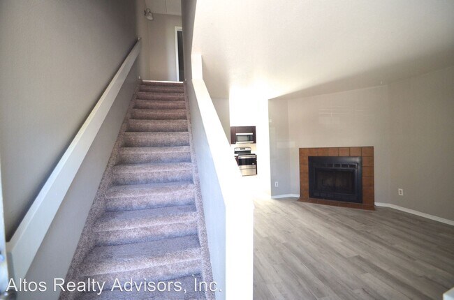 Building Photo - 16071-16099 E 16th Ave