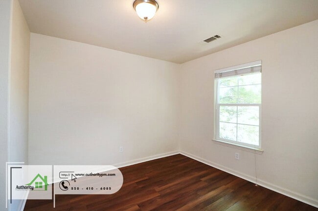 Building Photo - 2359 Shining Star Way