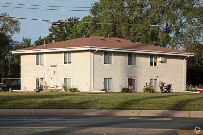 Primary Photo - 14946-14998 Chorley Ave
