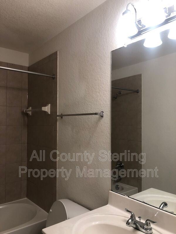 Building Photo - 870 Regatta Bay Dr
