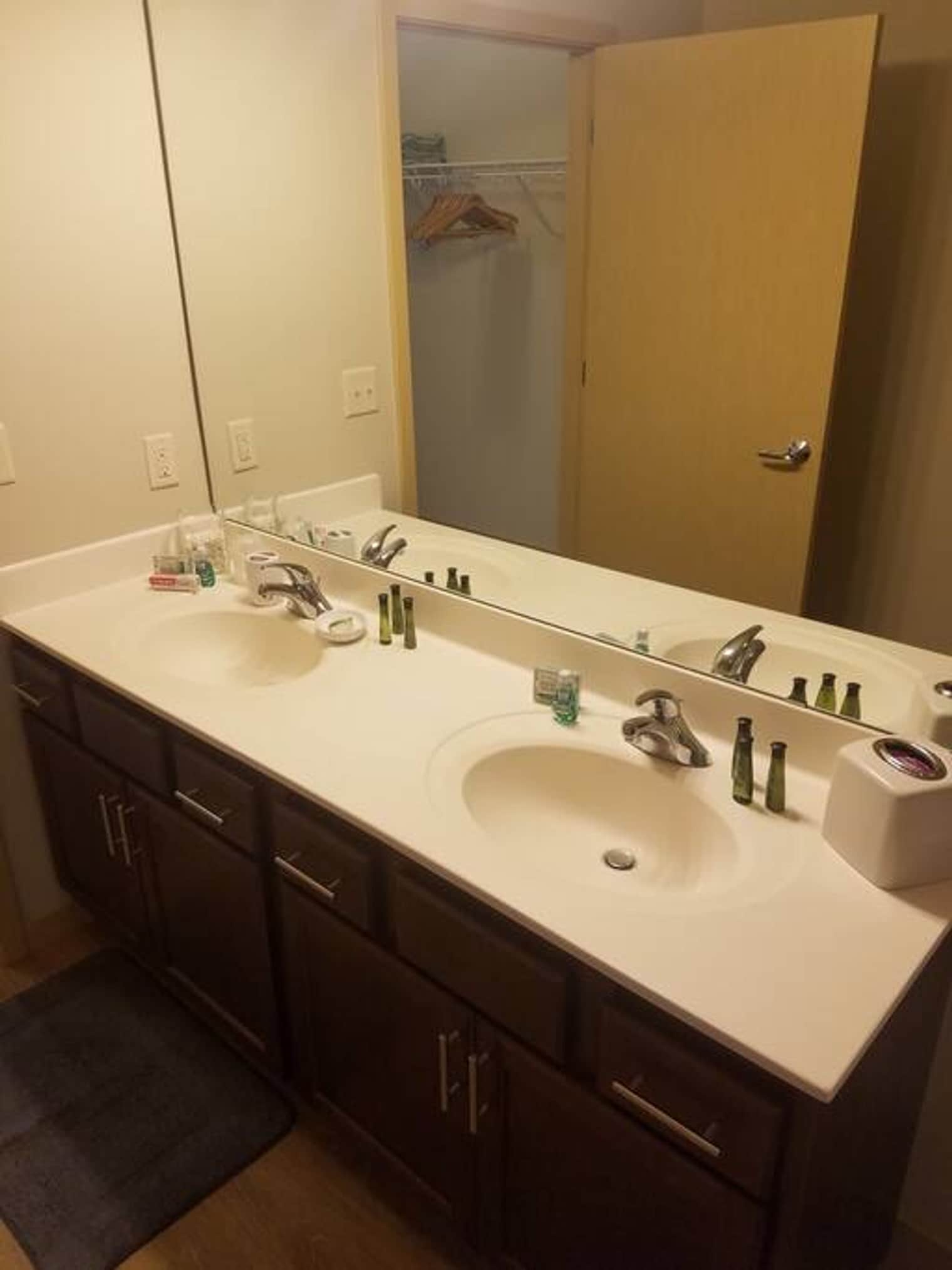 Building Photo - N72W13536 Lund Ln