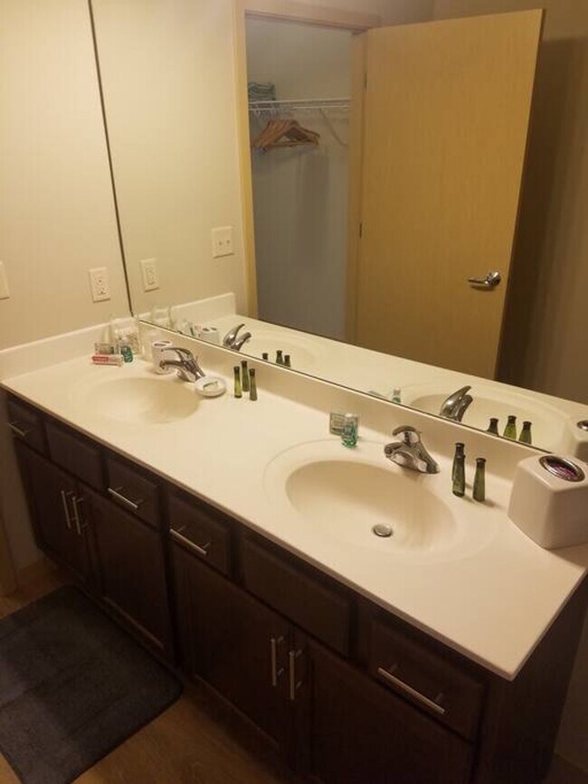 Building Photo - N72W13536 Lund Ln