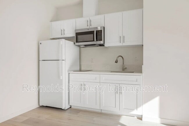 Building Photo - 22332 Bonita Ct