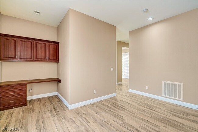 Building Photo - 9180 Worsley Park Pl