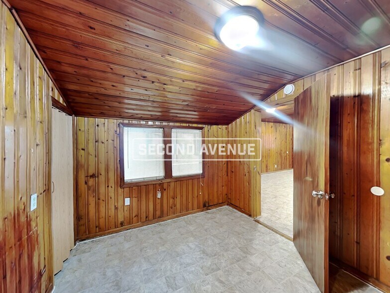 Building Photo - 6672 Vermillion St