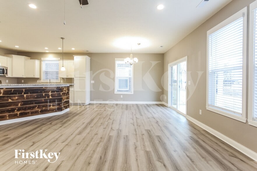 Building Photo - 13360 N White Cloud Ct