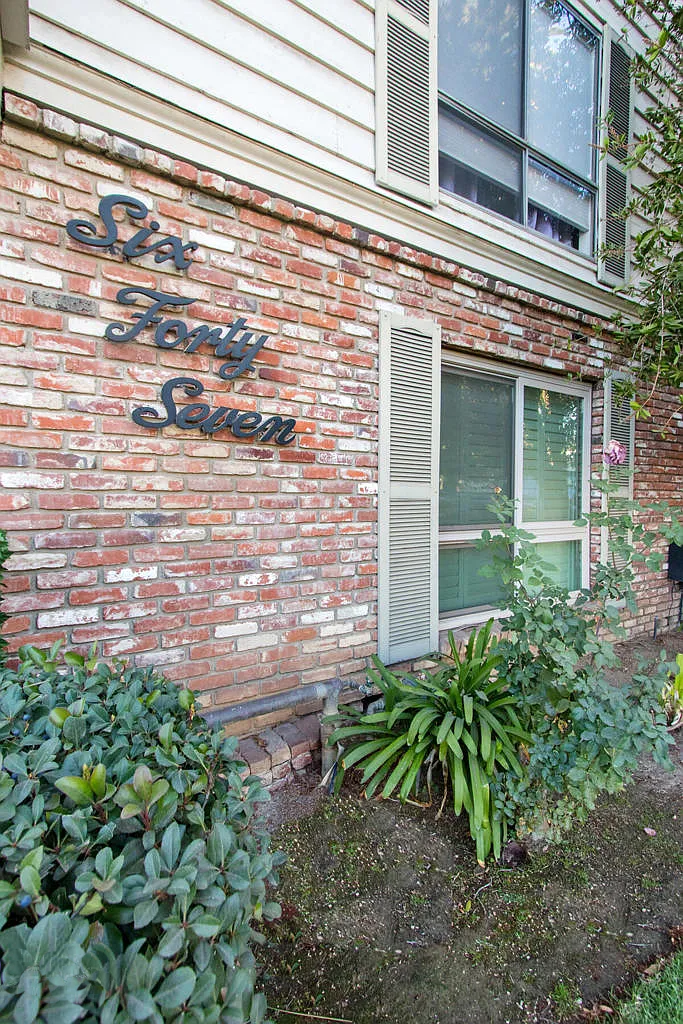 Building Photo - 647 Orange Grove Ave