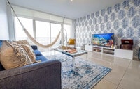 Building Photo - 3256 NE 1st Ave