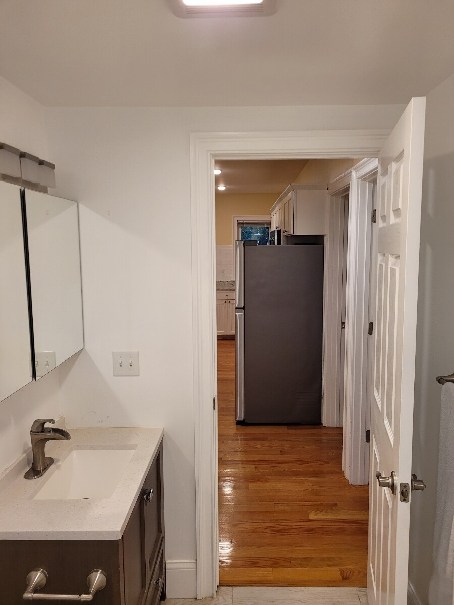 Building Photo - 30 Cambridge Ter