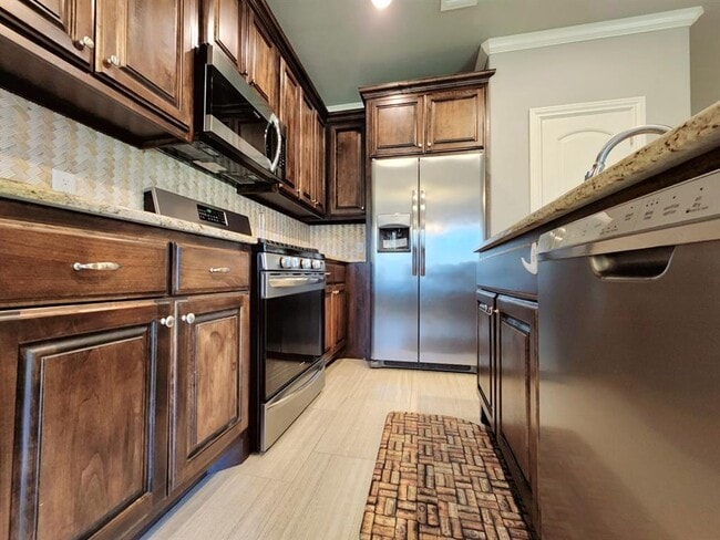 Building Photo - 2308 Paraiso Way