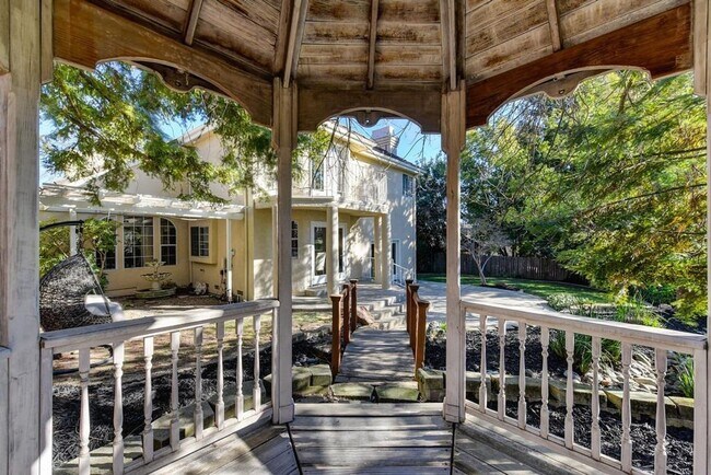 Building Photo - Elegant Granite Bay Home Located in Treelake Village and the  Eureka Union School District