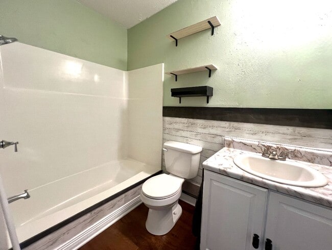 Building Photo - Coming Soon - Myrtle Beach - 3 Bedroom / 2 Bath Condo