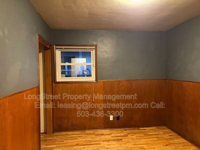 Building Photo - 1630 SW 15th Ave